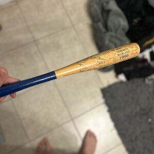 1996 Toronto blue jays memorabilia Bat